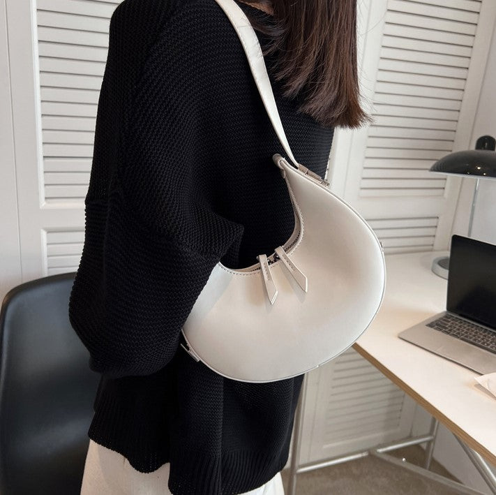 Mona | Shoulder Bag - By Qivii