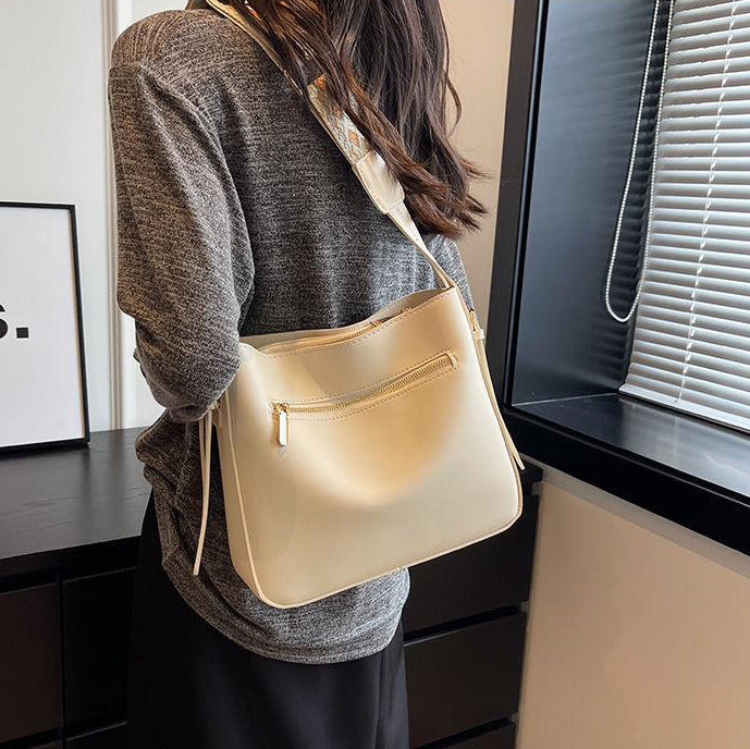 Marta | Crossbody Bag - By Qivii