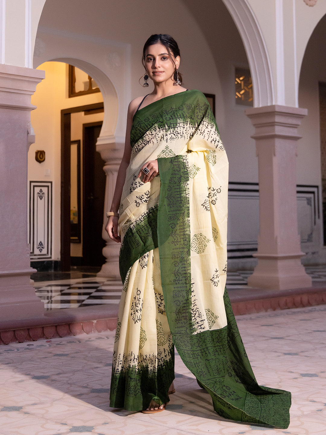 Moonstone Jade Saree - By Ragavi - qivii