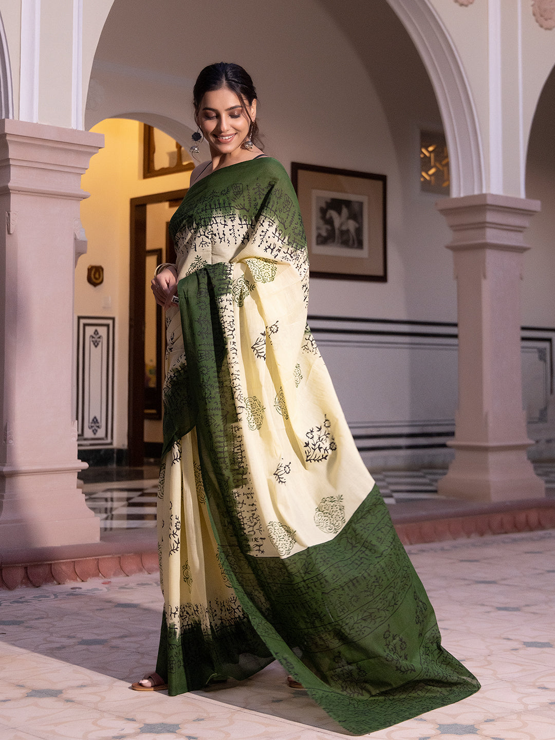 Moonstone Jade Saree - By Ragavi - qivii