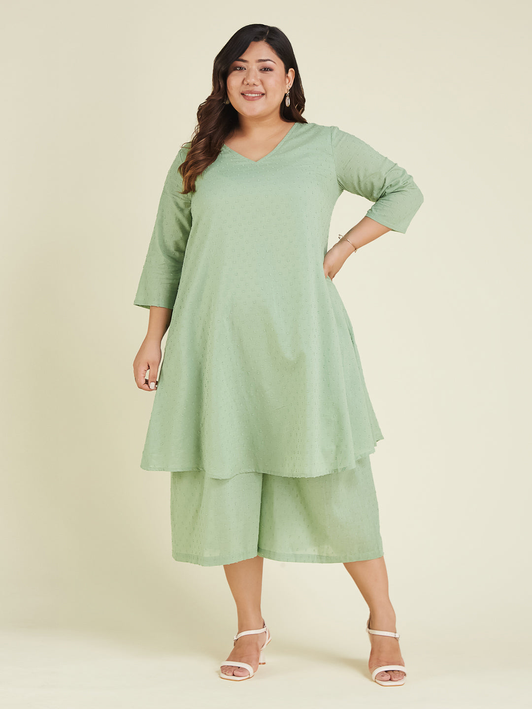 Janasya Women's Plus Size Green Dobby Pure Cotton Solid A-line Kurta Set - qivii