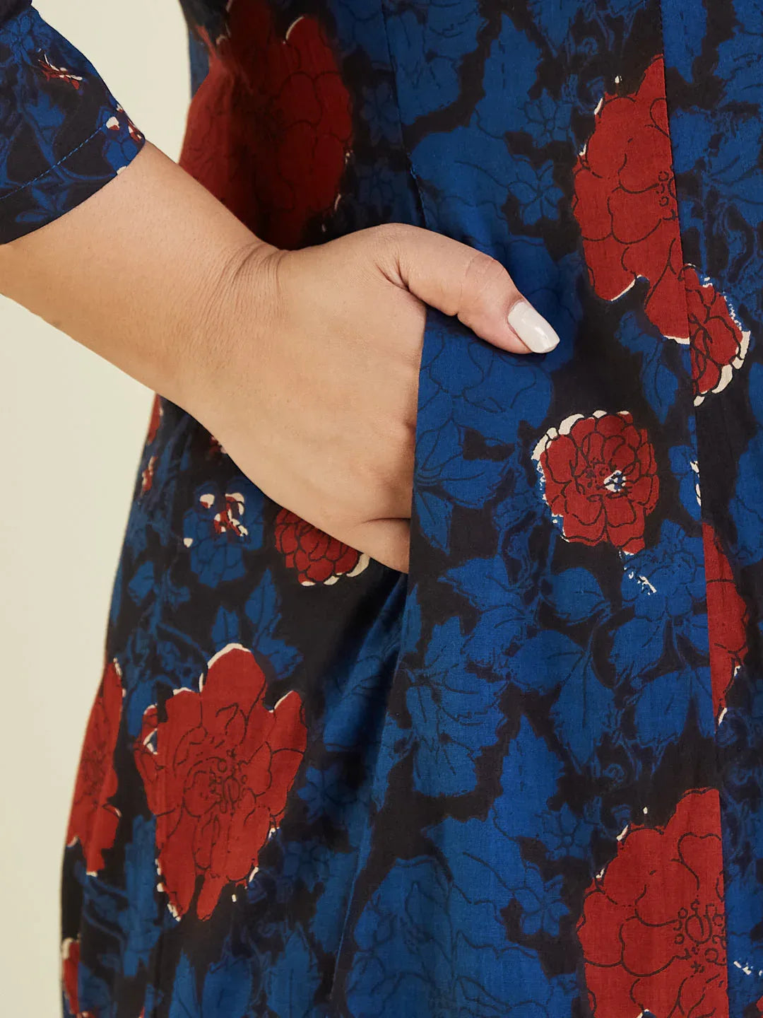 Janasya Women's Plus Size Navy Blue Pure Cotton Floral Printed A-line Kurta Pant Set