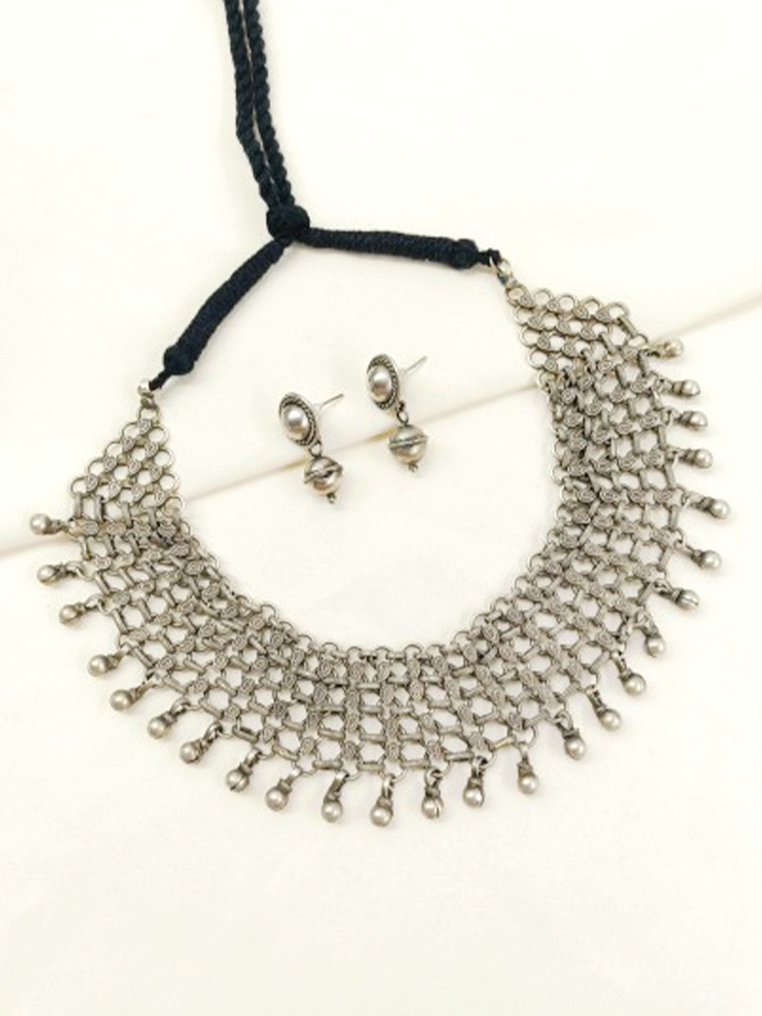 Ena Plain Oxidized Necklace Set