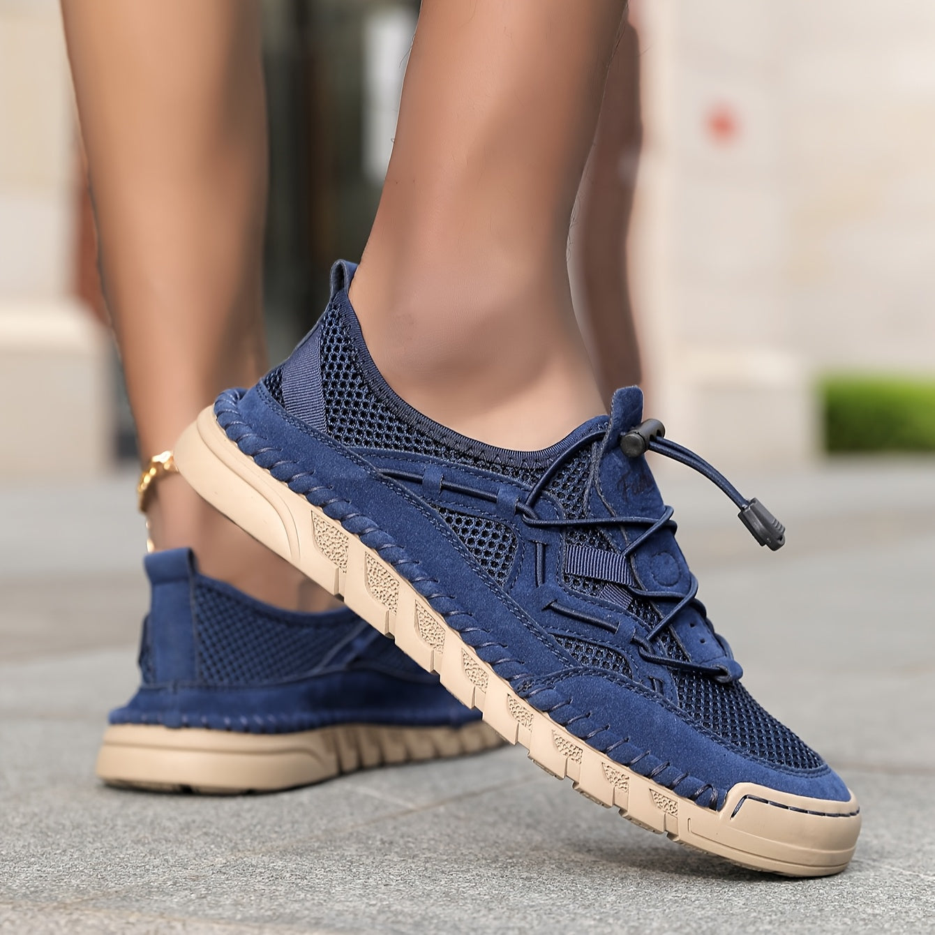 Elara – Der atmungsaktive Komfortschuh - By Qivii