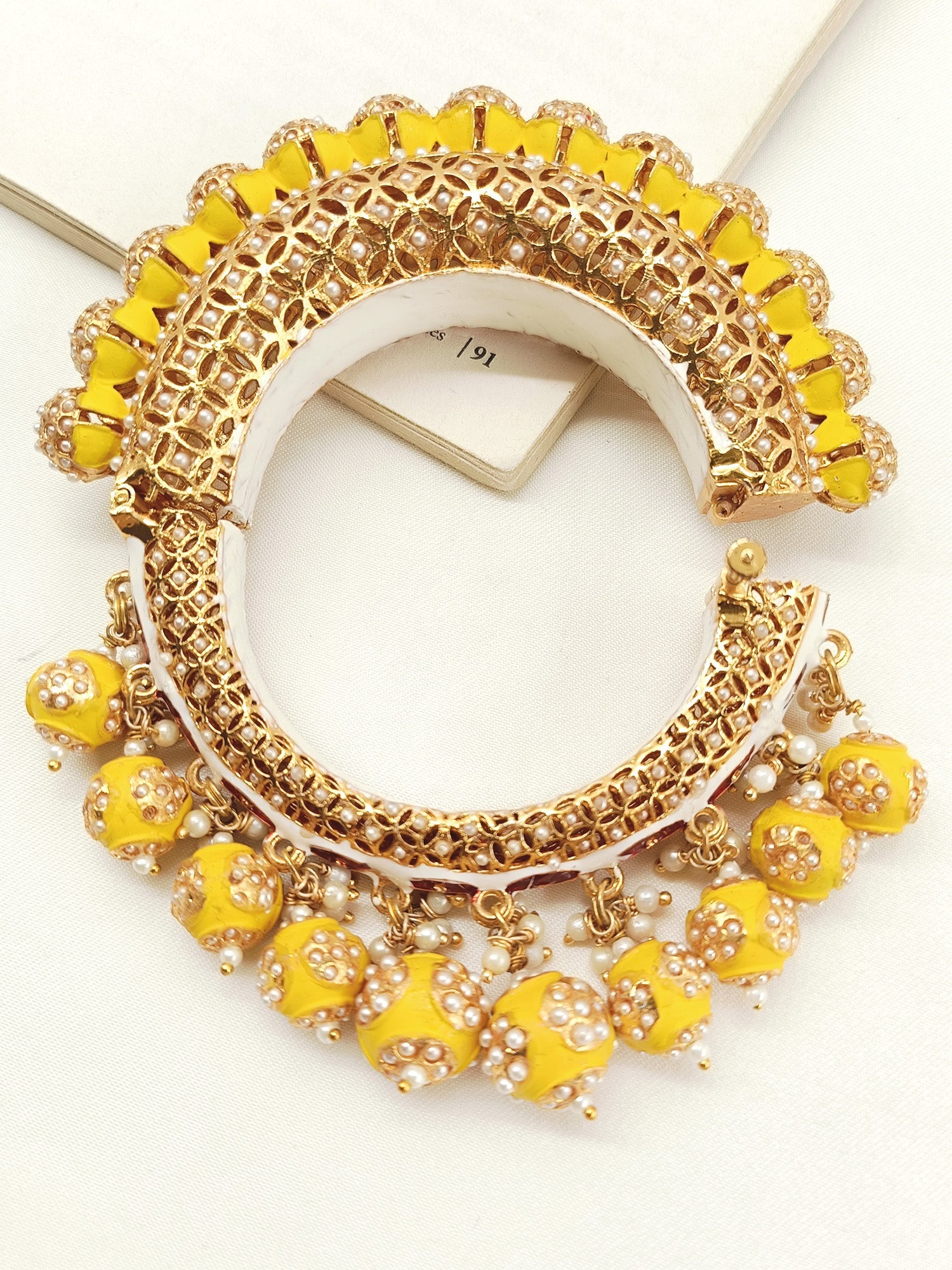 Kalyani Yellow Antique Kada