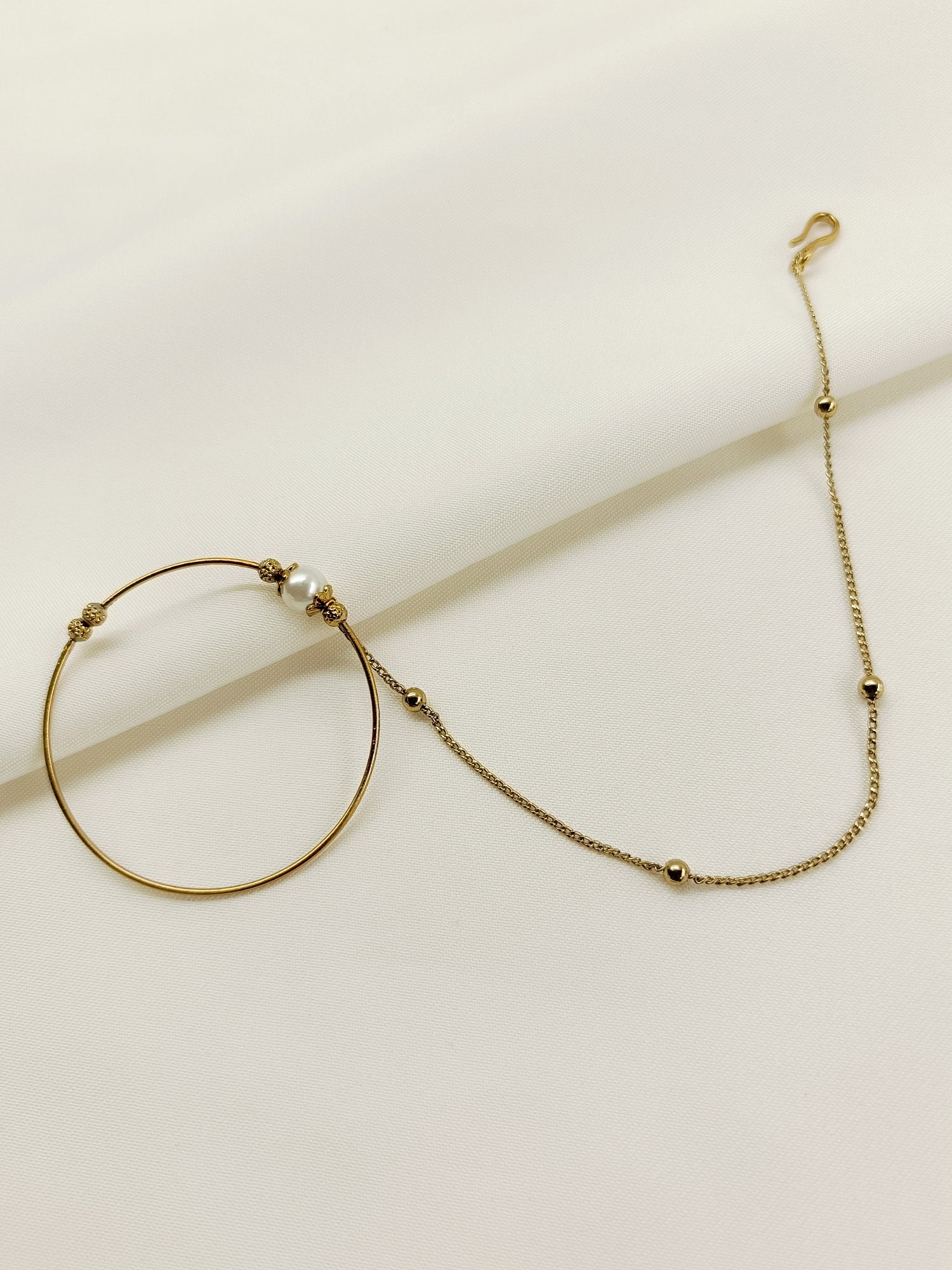 Kashfaa White Pearl Antique Nath