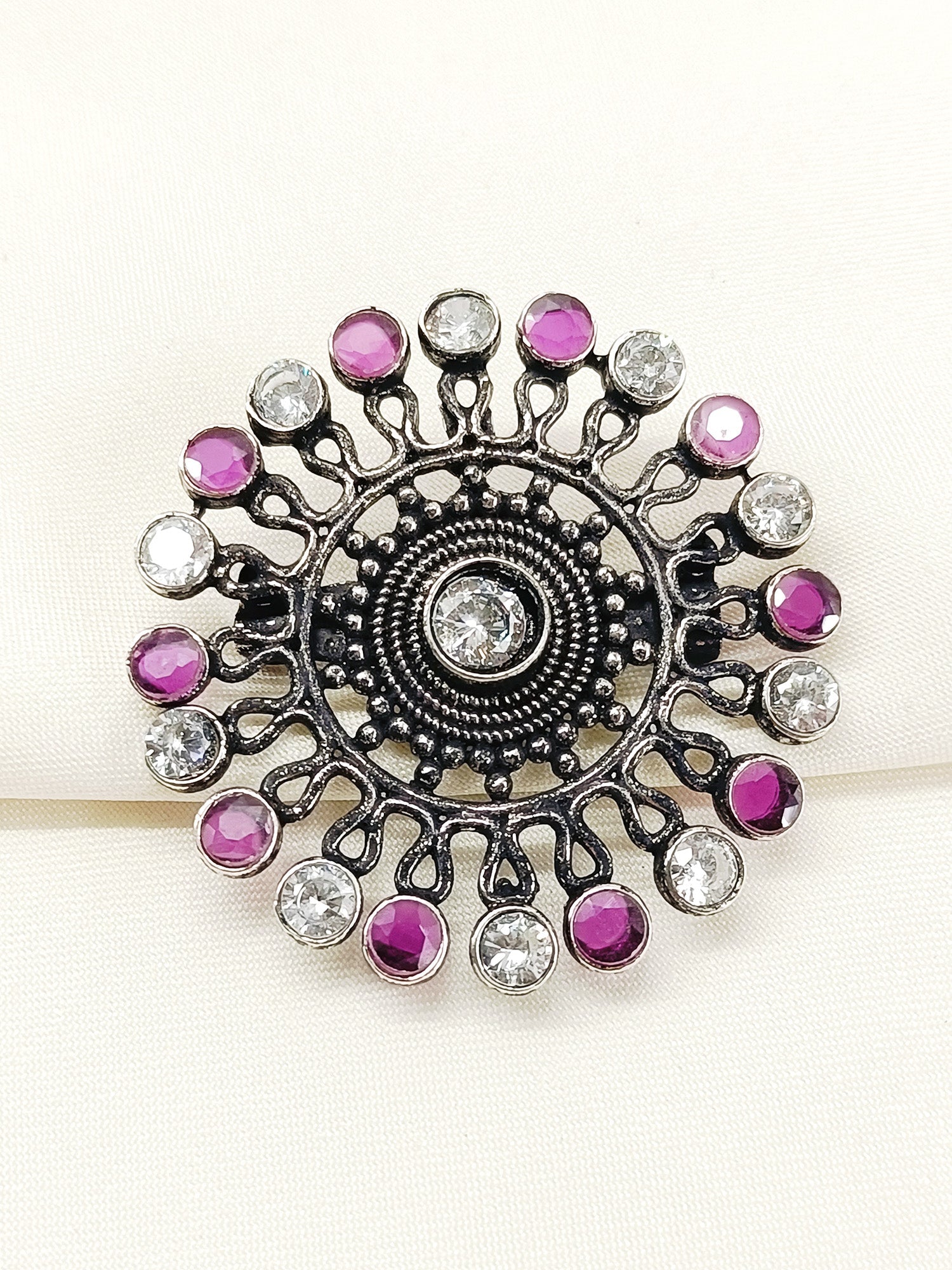 Aradhay R&W Oxidized Brooch