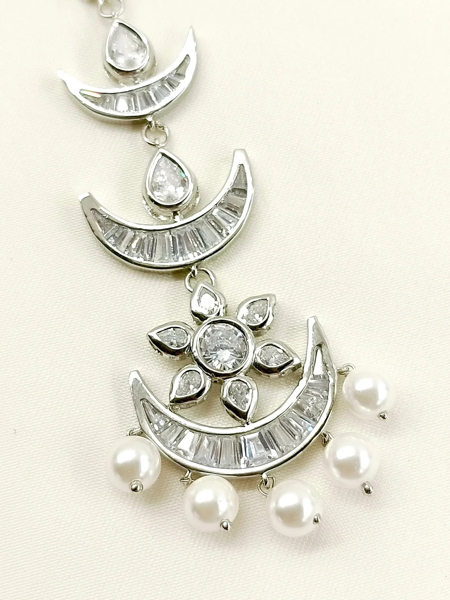 Ambala White American Diamond Teeka