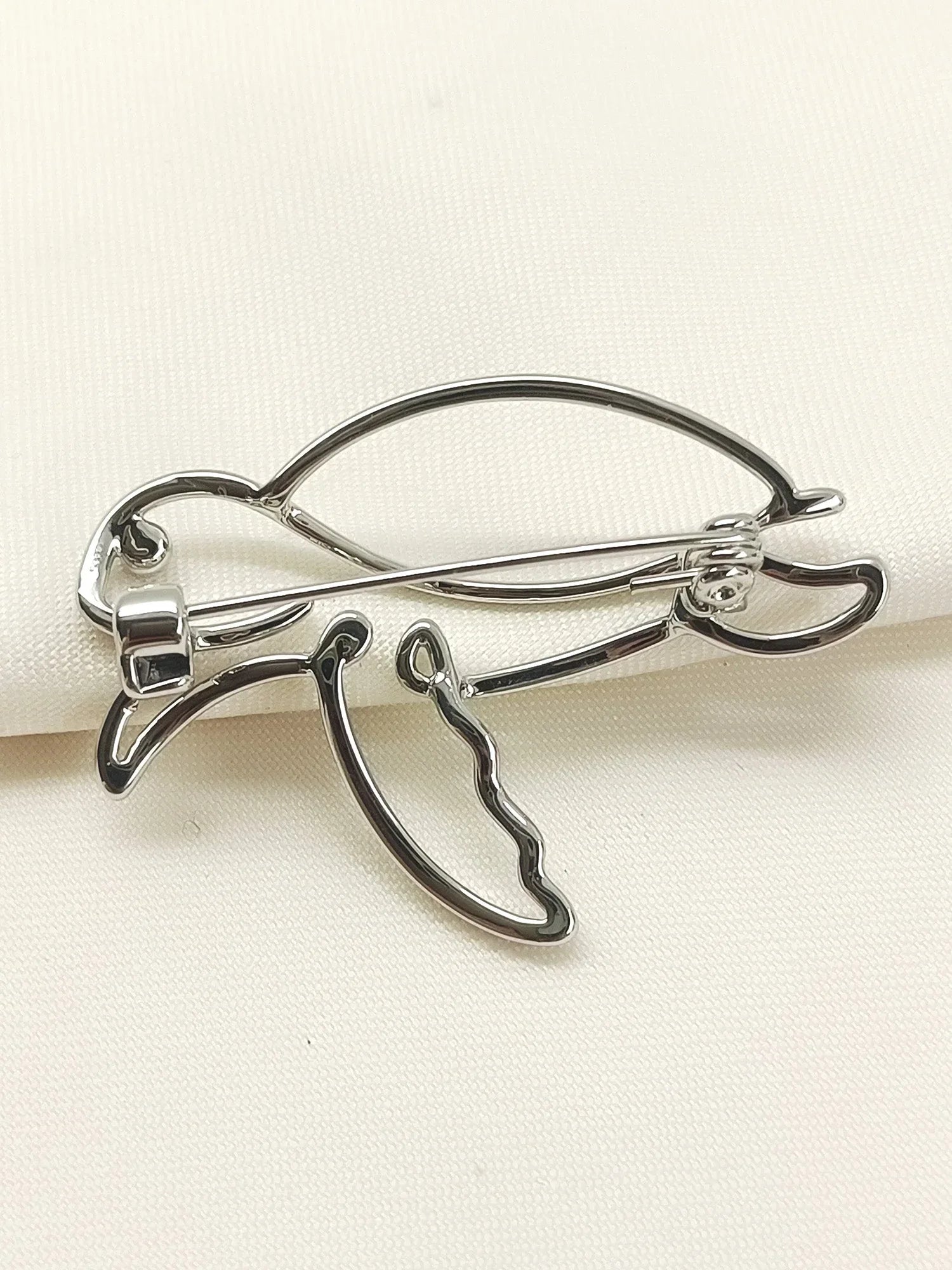 Vishali Silver Turtle Brooch