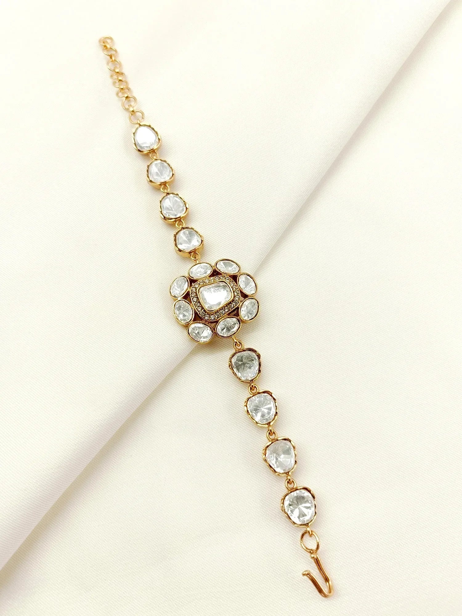 Aanandi White Kundan Bracelet