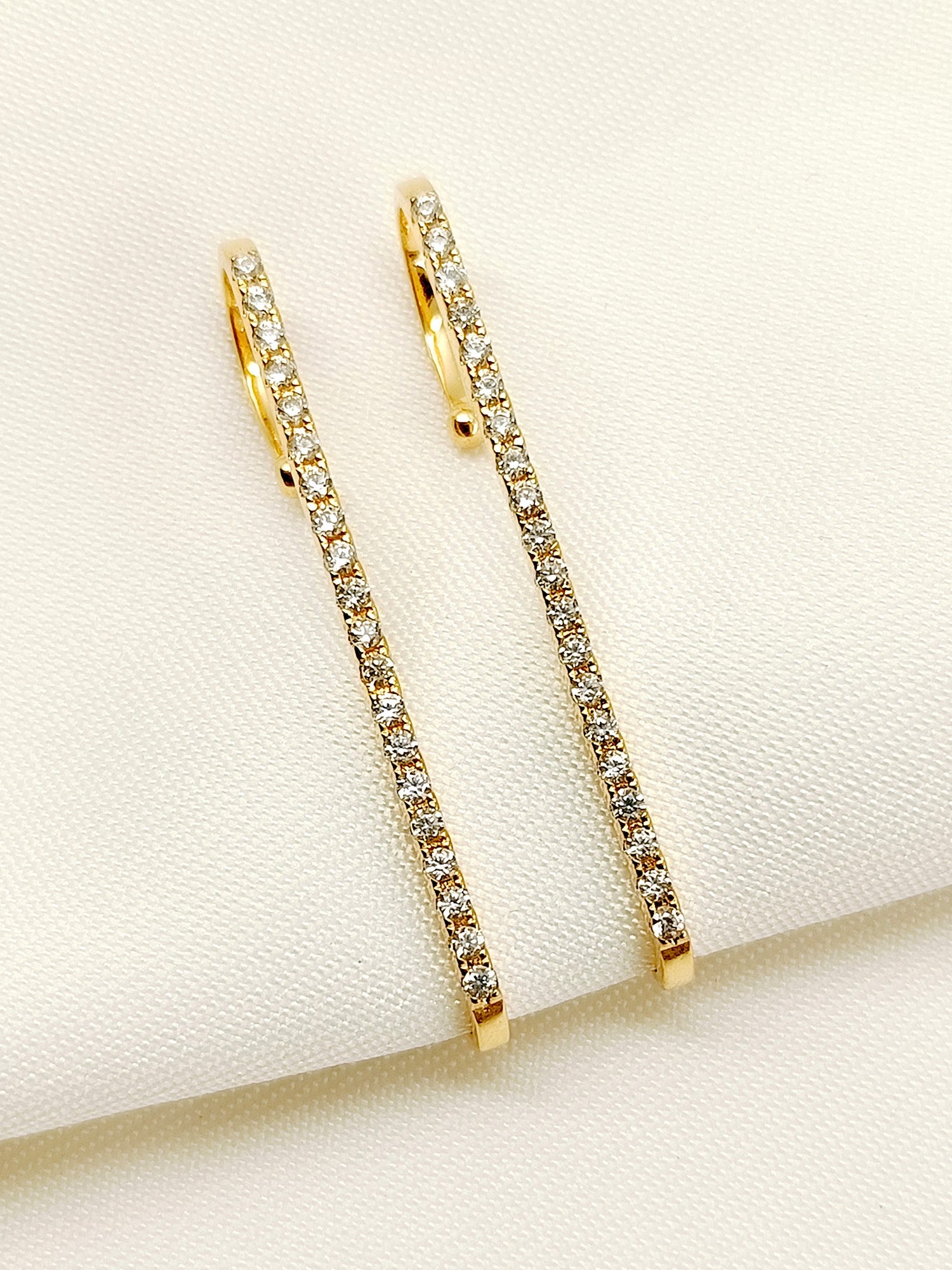 Naima White American Daimond Earcuff