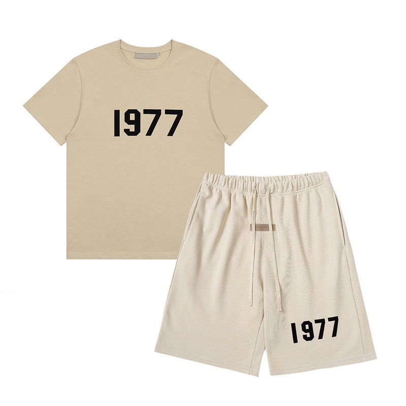 1977 T-Shirt / Shorts / Set - Beige - By Qivii