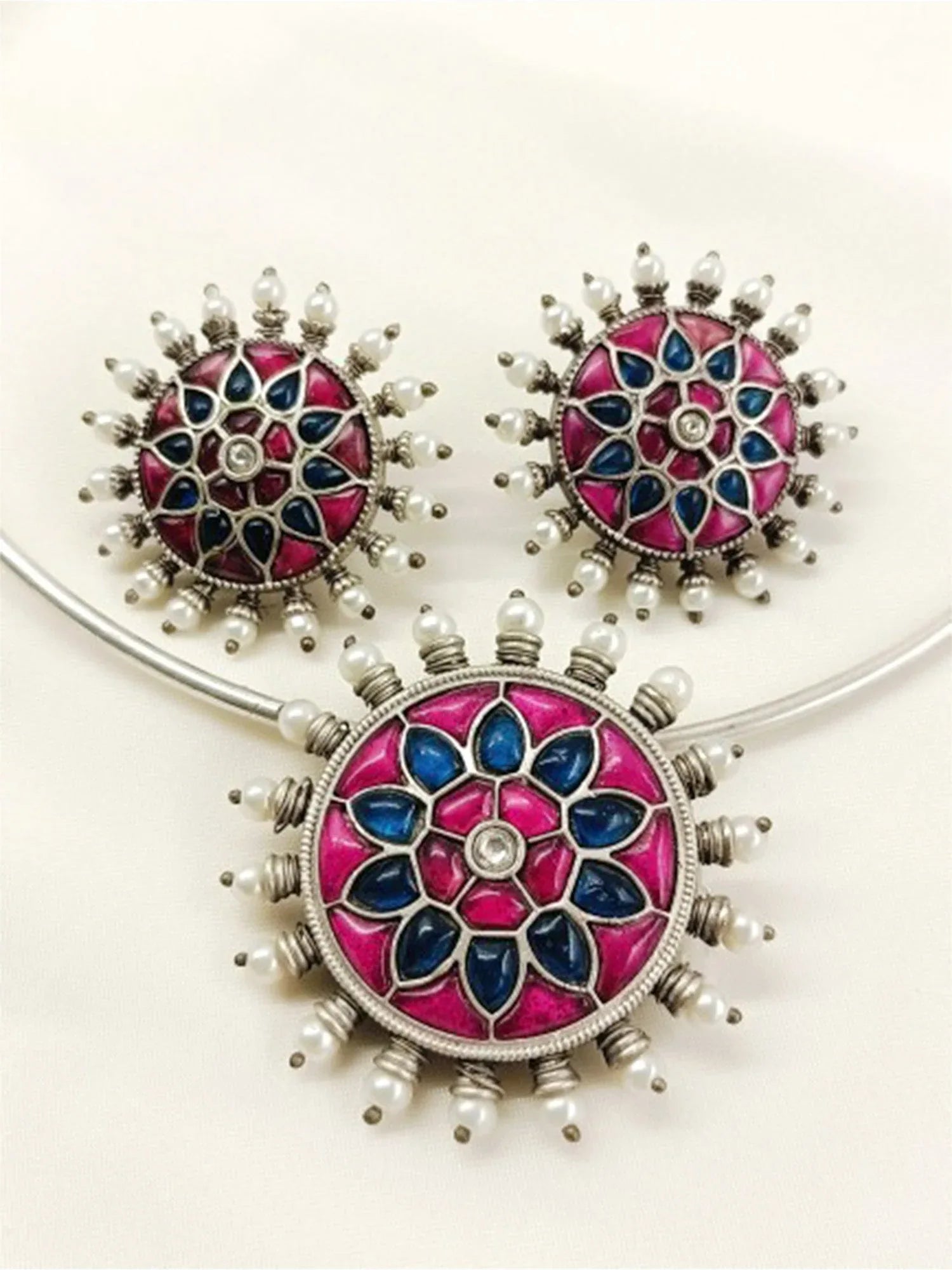 Dhita P&B Oxidized Hasli Style Necklace Set
