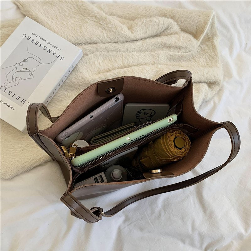 Riva | Tote Bag - By Qivii