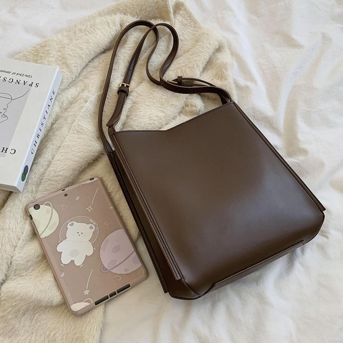 Riva | Tote Bag - By Qivii