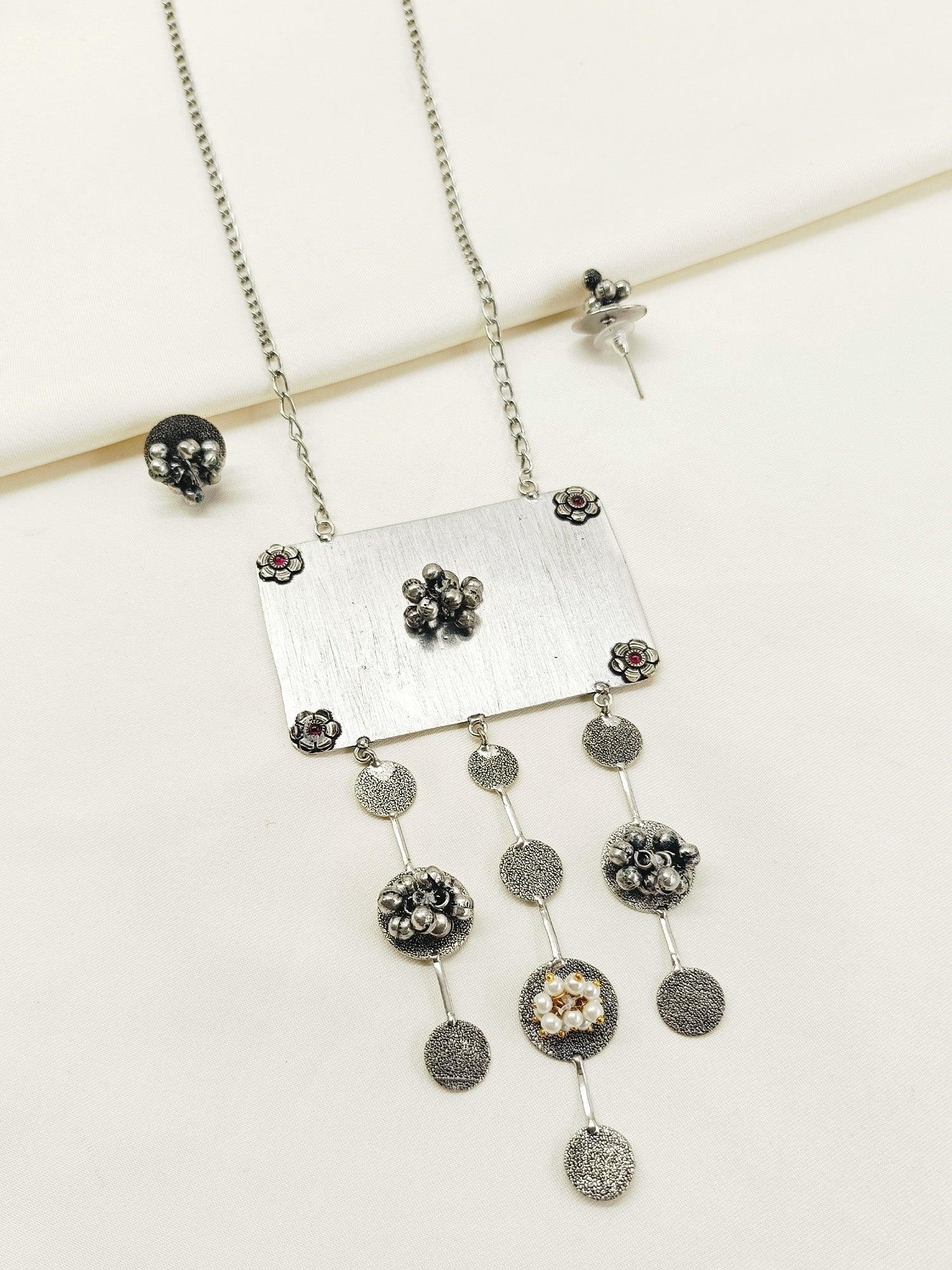 Elakshi White Pearl Oxidized Pendant Set