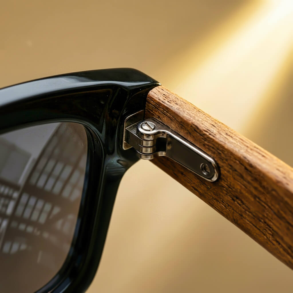 Solari Classic Polarized Shades - By Qivii