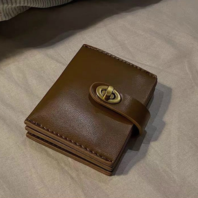 Avoa | Wallet - By Qivii