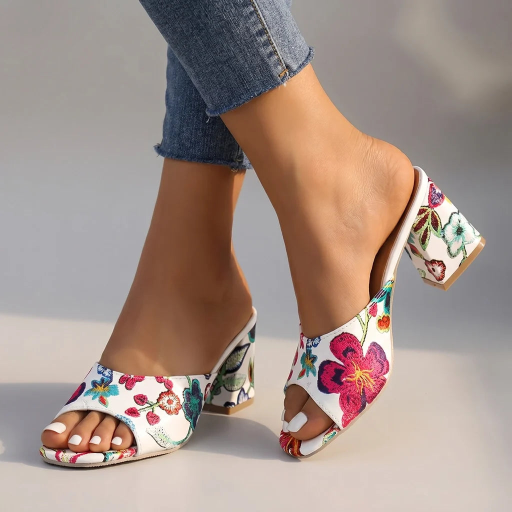 Fatima Platform Sandals