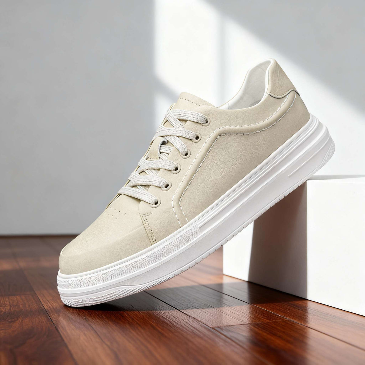 Roger Hicks | men's Leather Sneakers - By Qivii