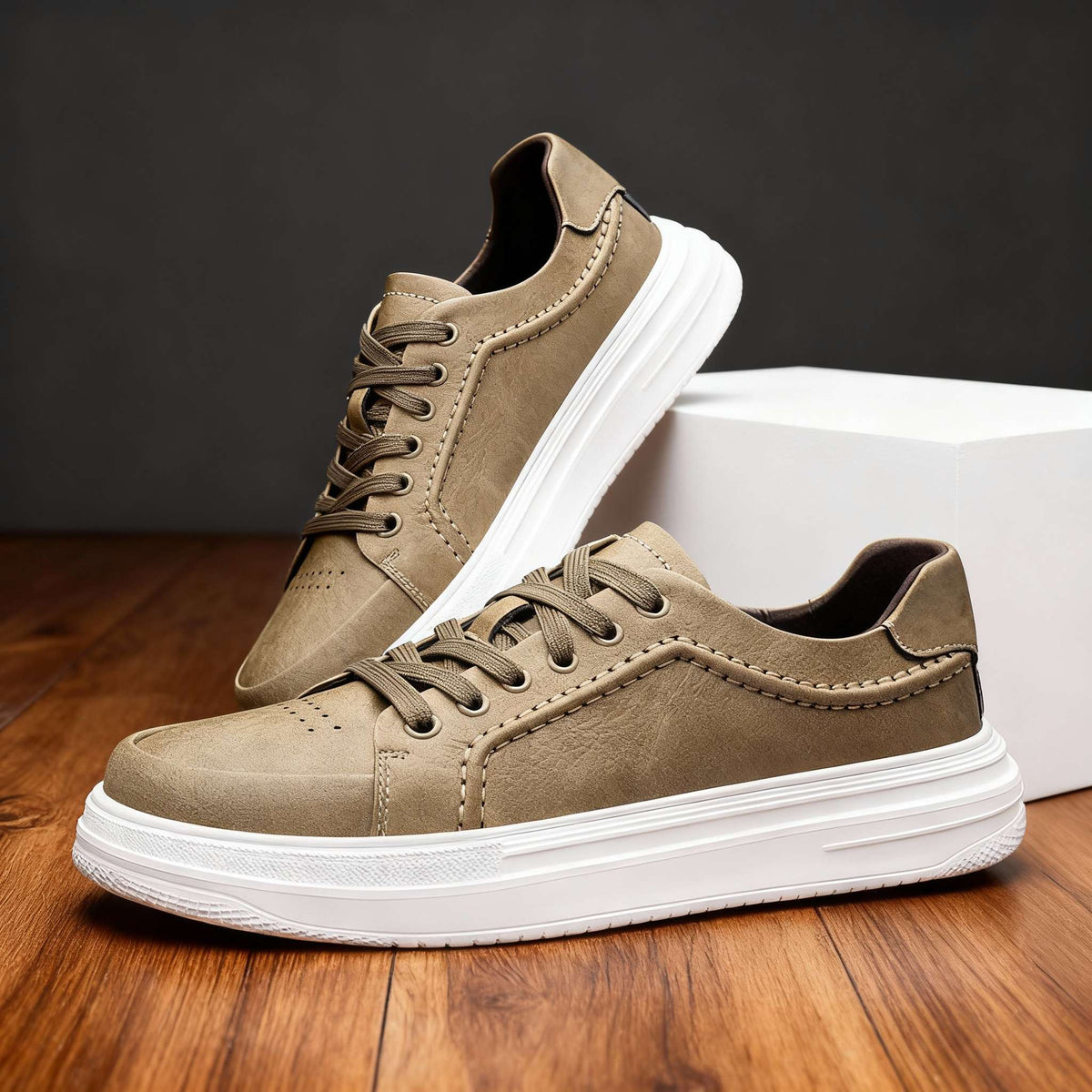 Roger Hicks | men's Leather Sneakers - By Qivii