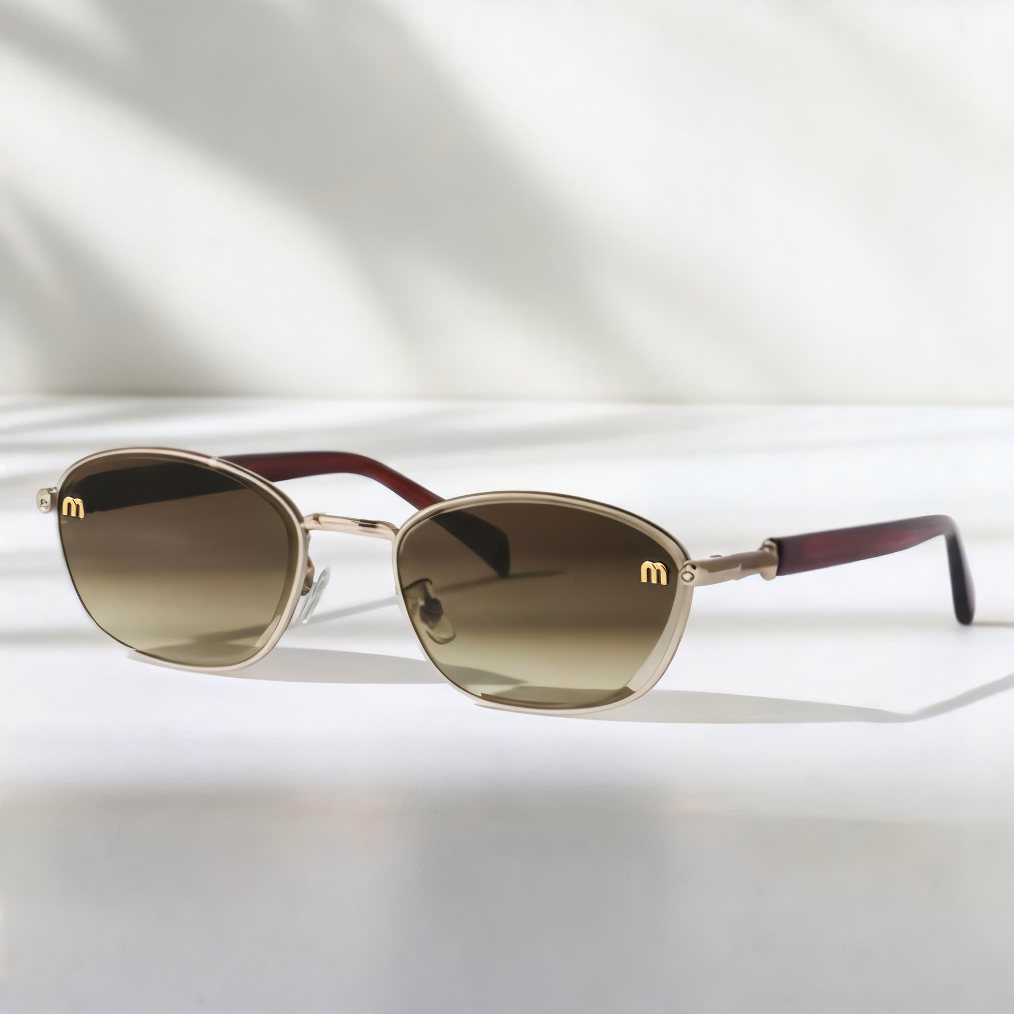 Monarch Lione Shades