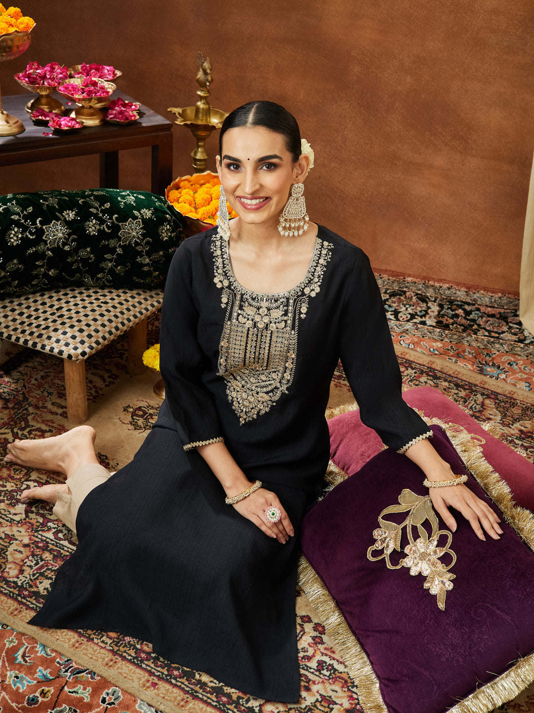 Janasya Women's Black Silk Blend Zari Yoke Embroidered Straight Kurta - qivii