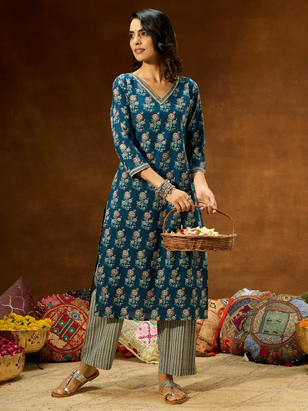 Janasya Women's Blue Pure Cotton Floral Printed Straight Kurta Pant Set