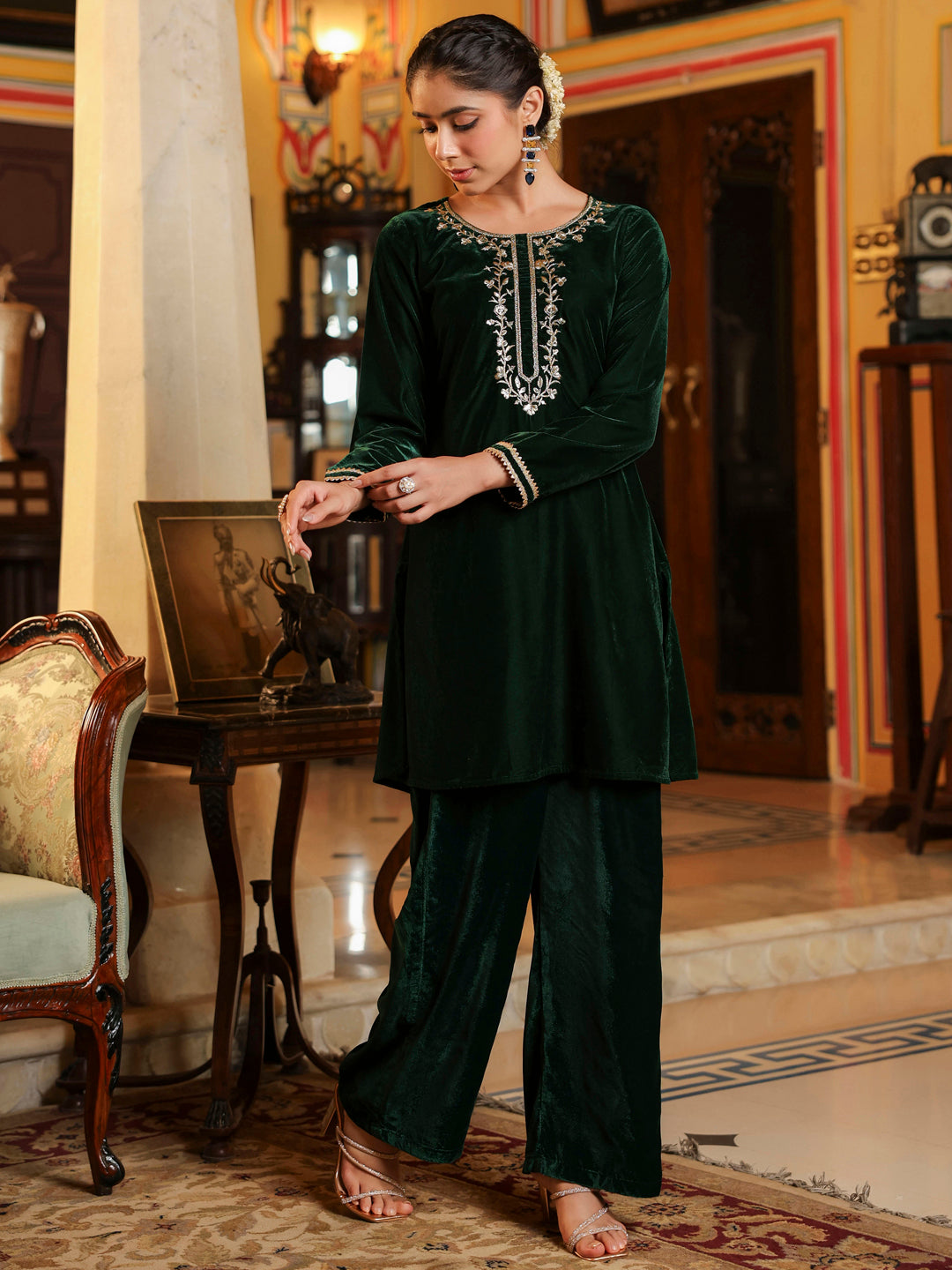 Janasya Women's Bottle Green Velvet Yoke Embroidered Straight Co-ord Set
