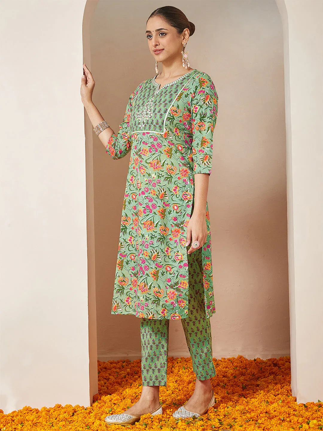 Janasya Women's Mint Green Pure Cotton Yoke Embroidered Floral Printed Straight Kurta Set