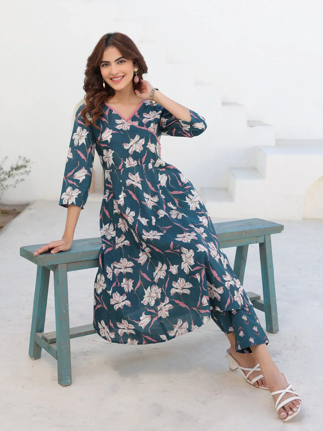 Janasya Women's Teal Blue Pure Cotton Floral Printted A line Kurta Pant Set