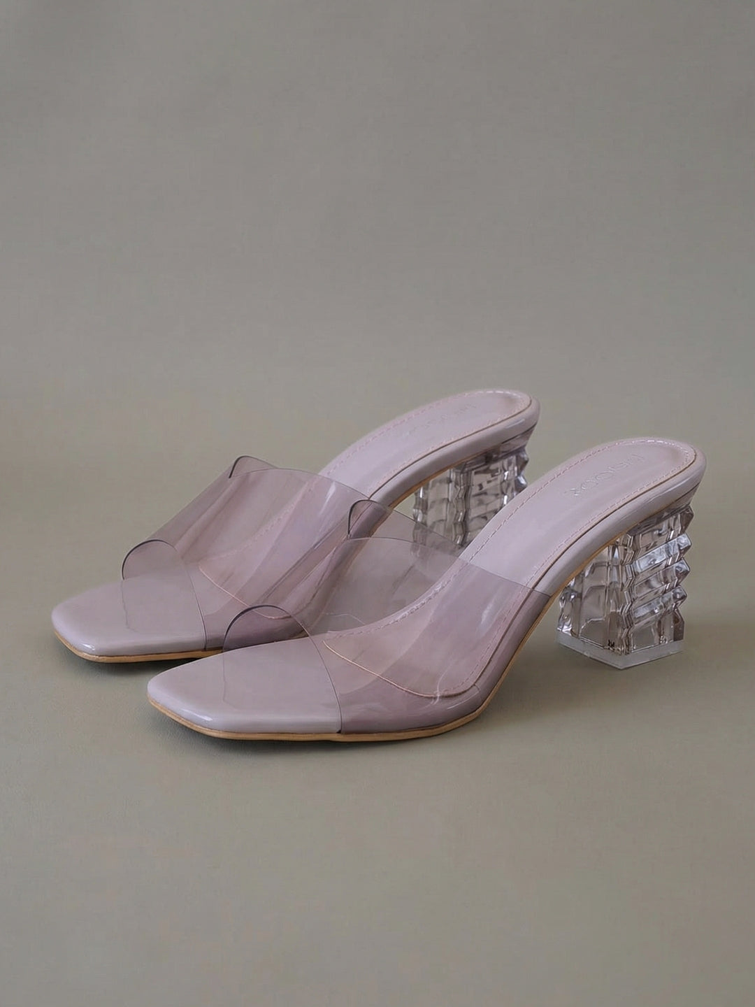 Vitra Heels