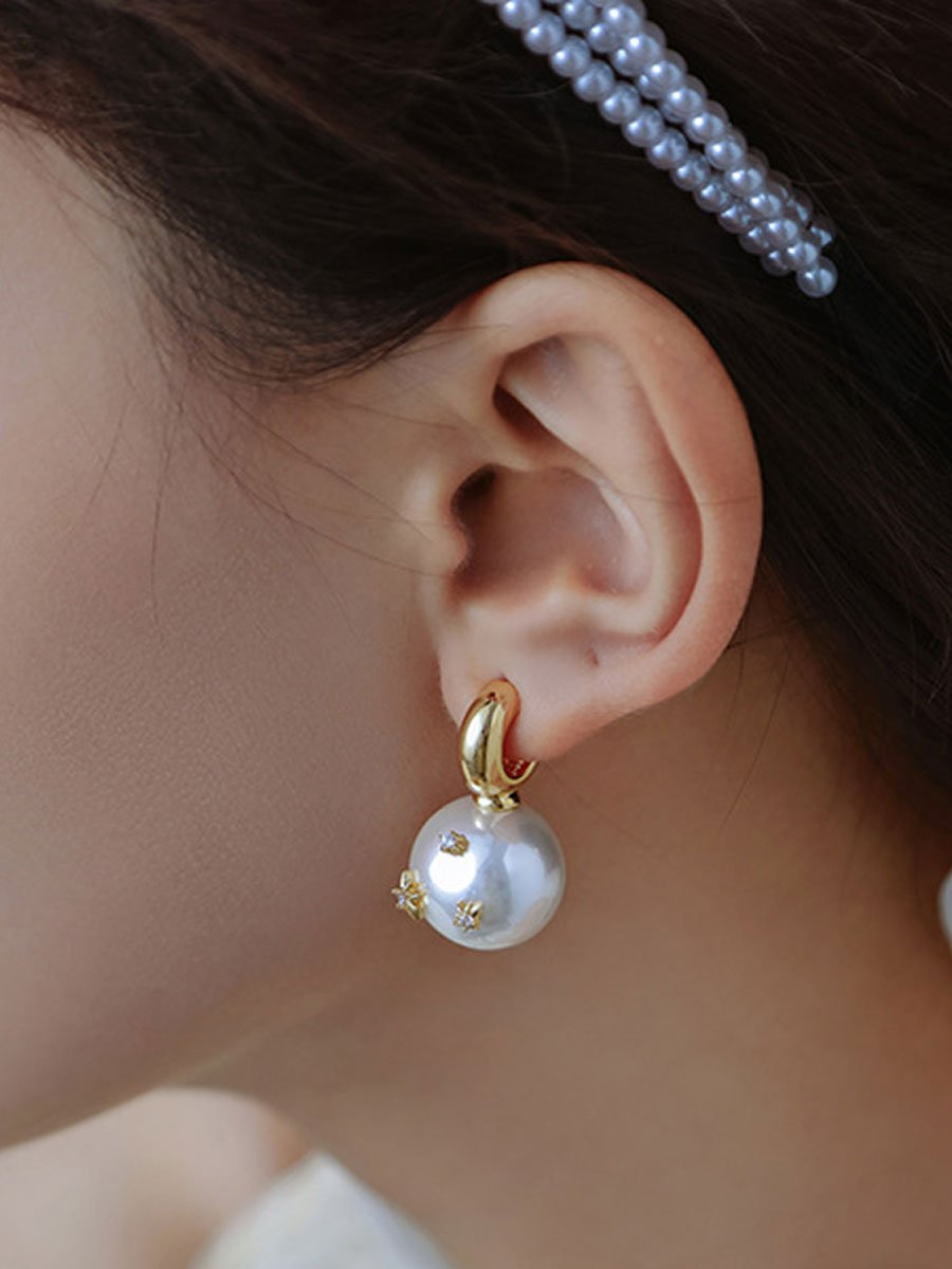 Vintage Pearl Earrings - By Qivii
