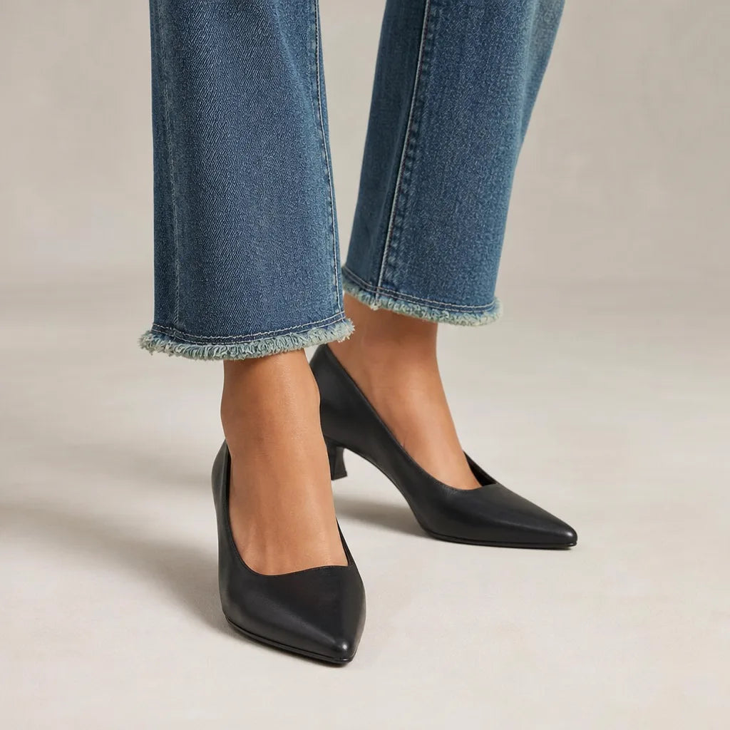 Leyla Pointed Pumps