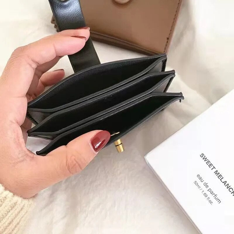 Avoa | Wallet - By Qivii