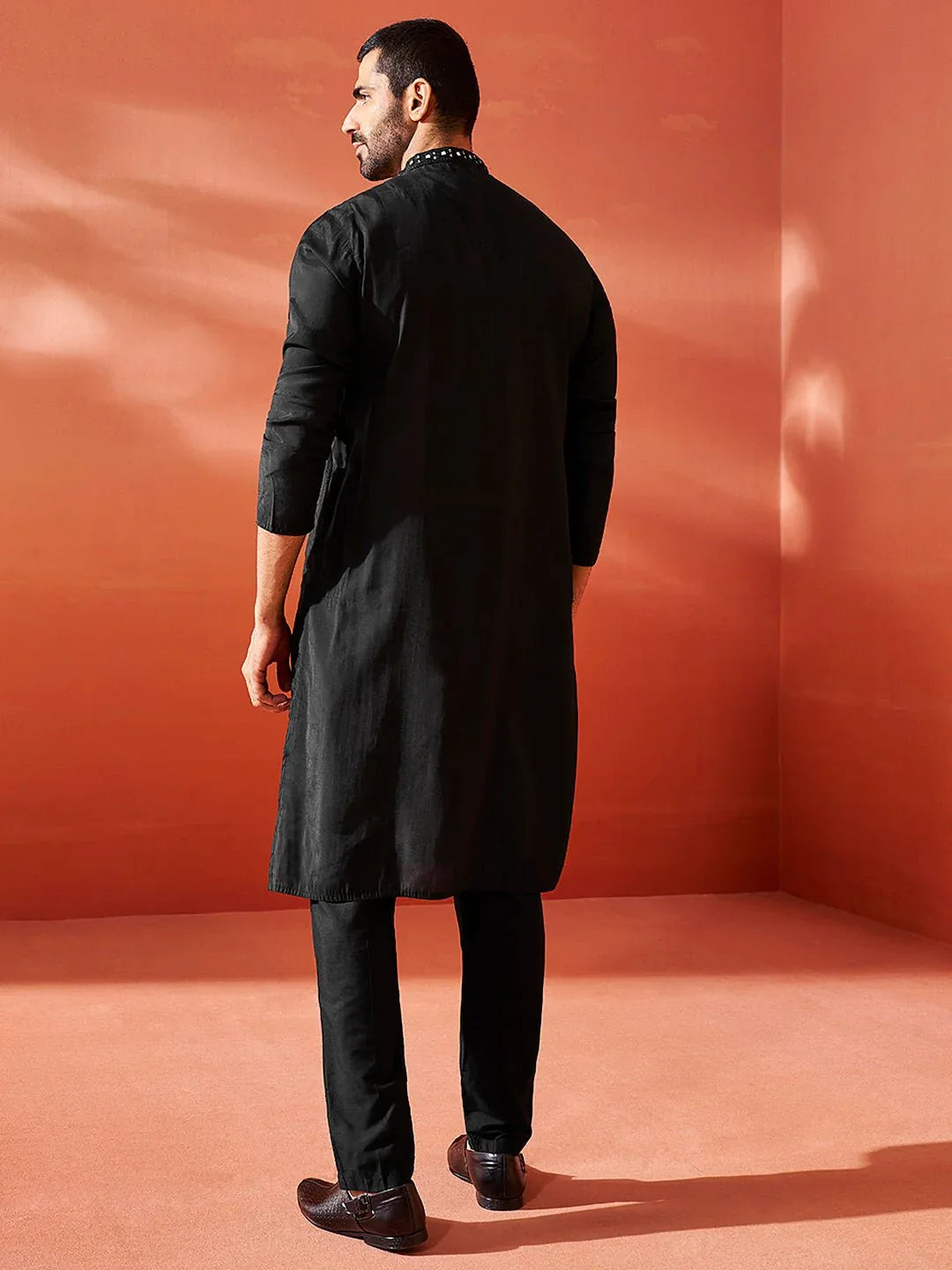 Men's Black Silk Blend Kurta Pyjama Set