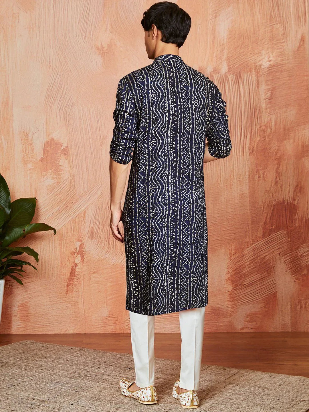 Men's Blue Foil Bandhani Digital Print Rayon Kurta with Cream Viscose Pyjama