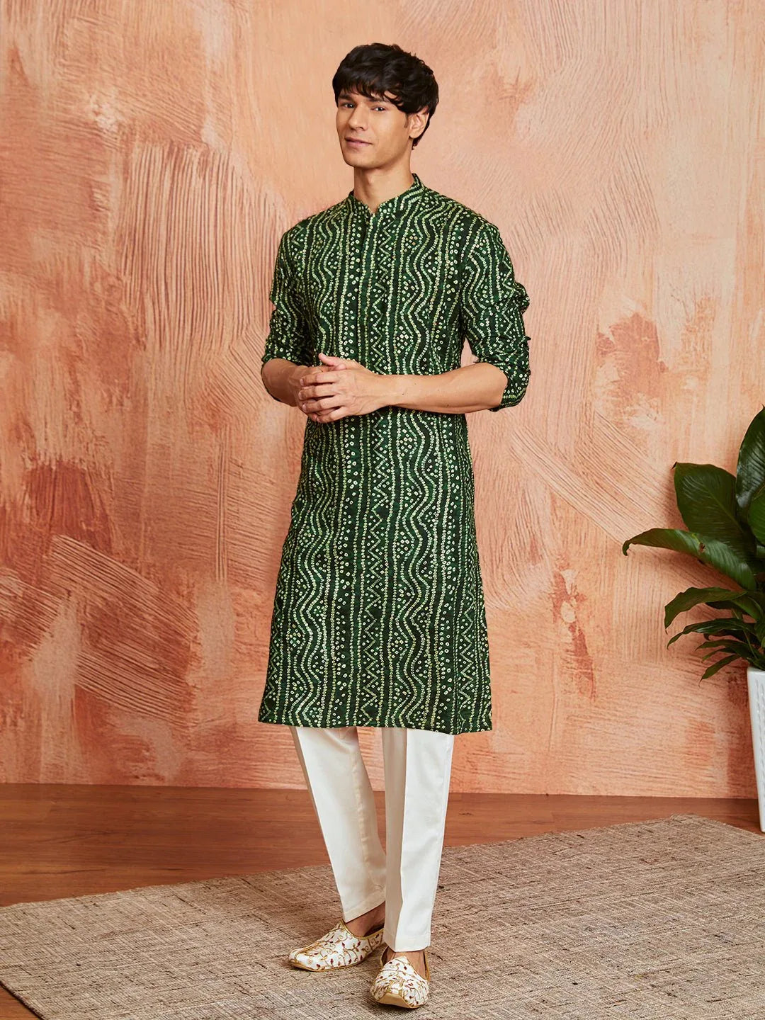 Men's Green Foil Bandhani Digital Print Rayon Kurta with Cream Viscose Pyjama