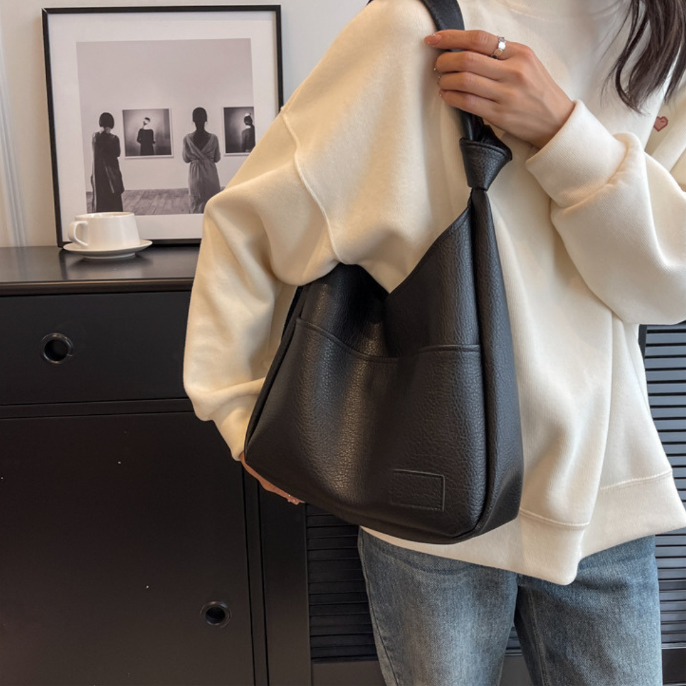 Nava | Hobo Bag - By Qivii