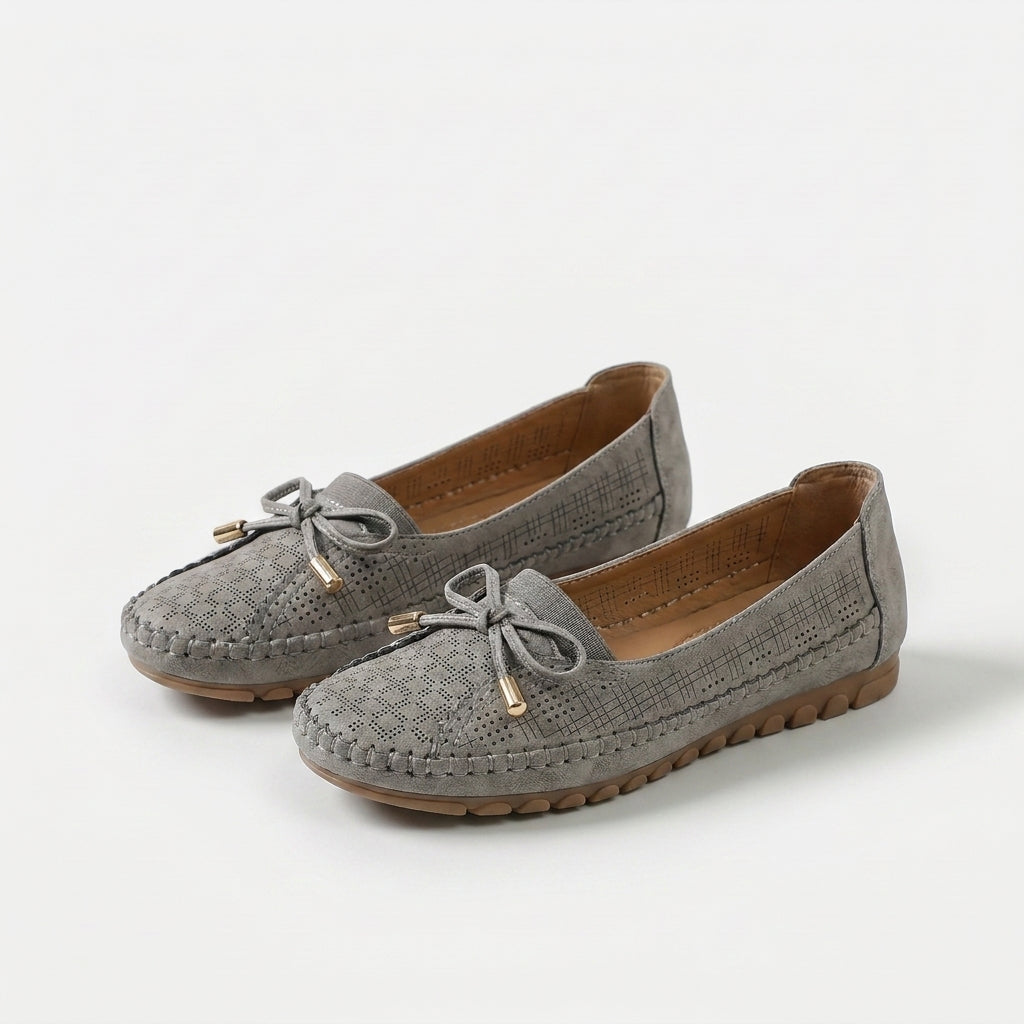 Sabine – Weiche Komfort-Loafer mit zarter Schleife - By Qivii