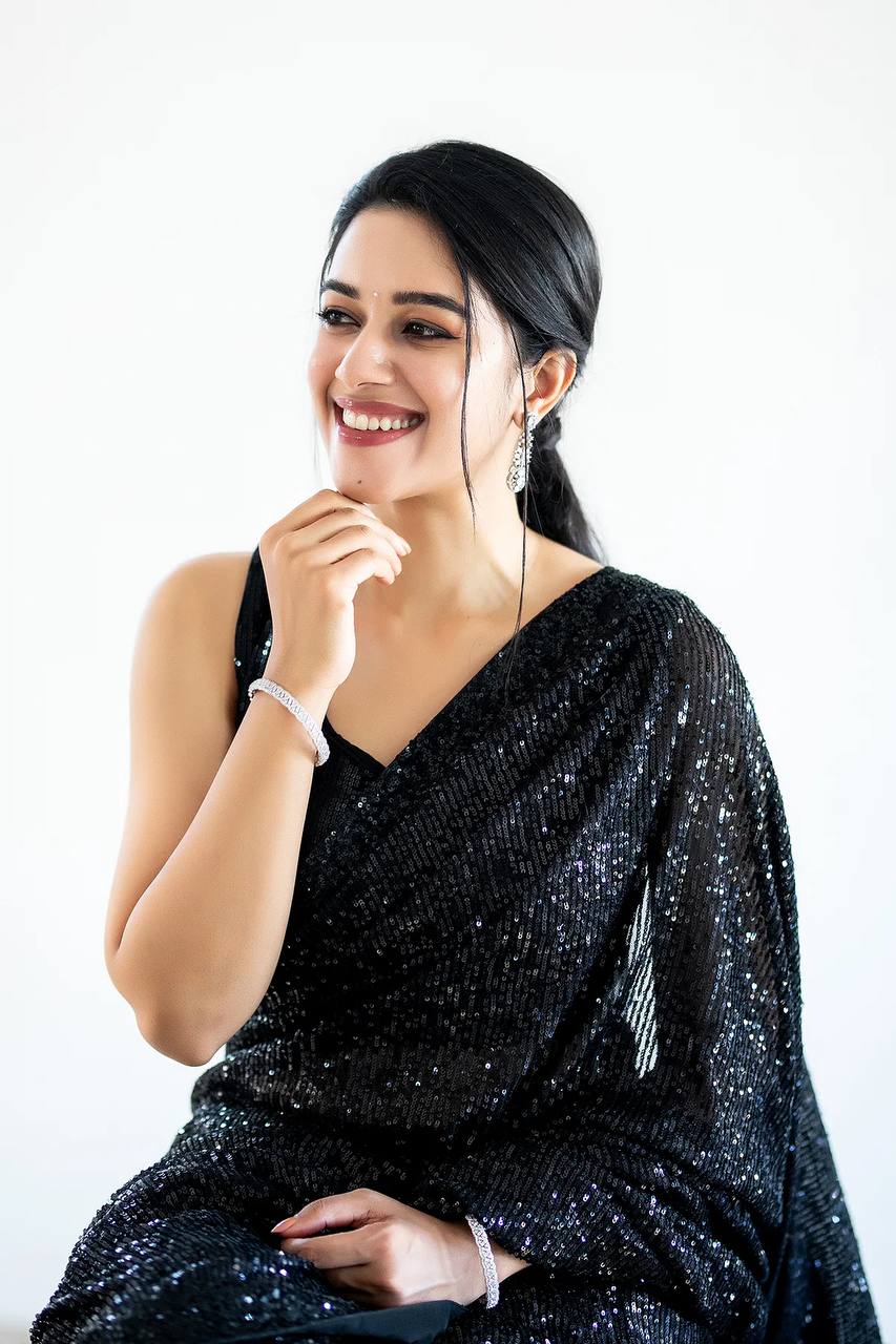 Black Georget saree with sequnece work + piping border - qivii