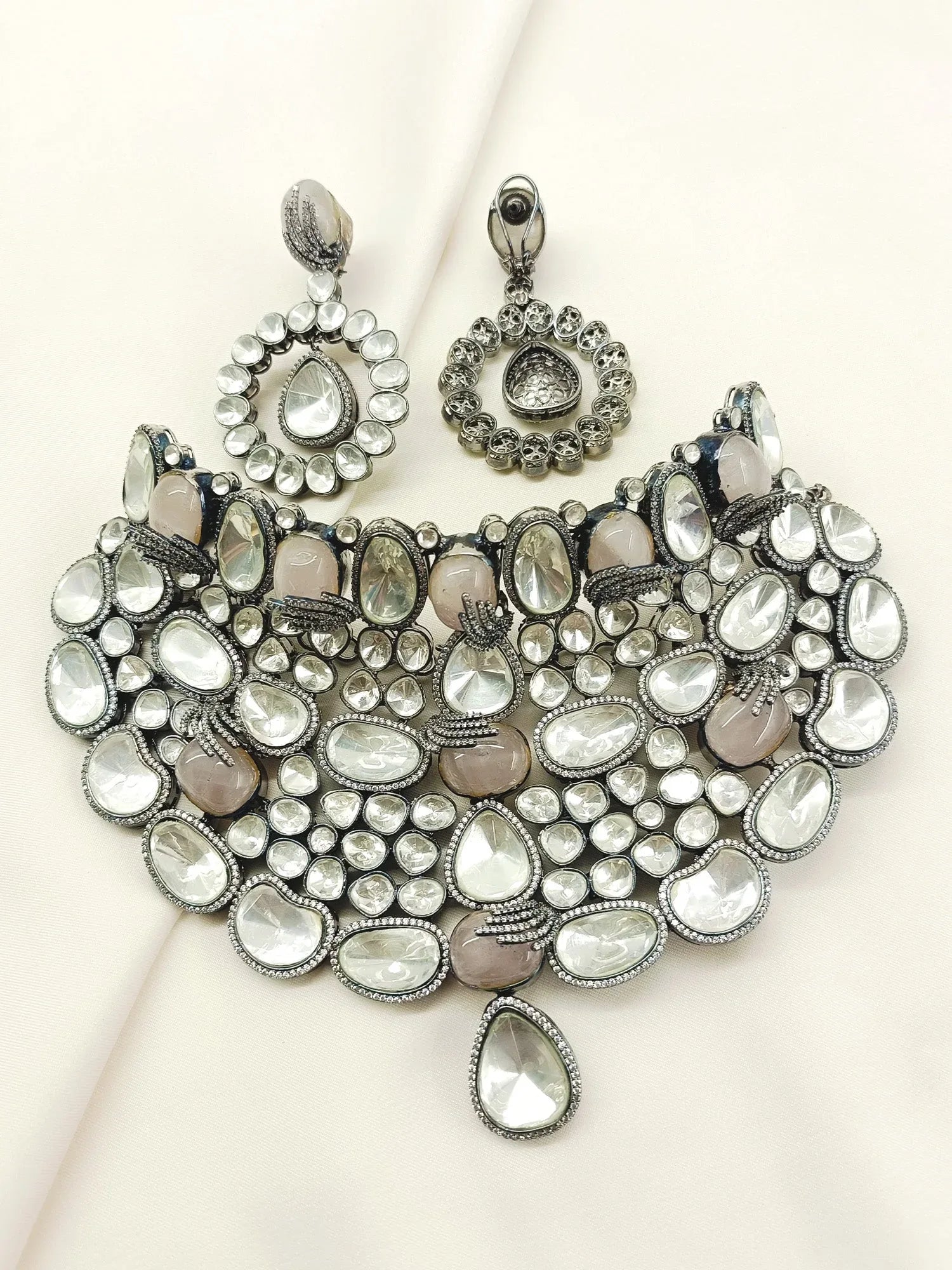 Sulakshna Bridal Contemporary Victorian Set