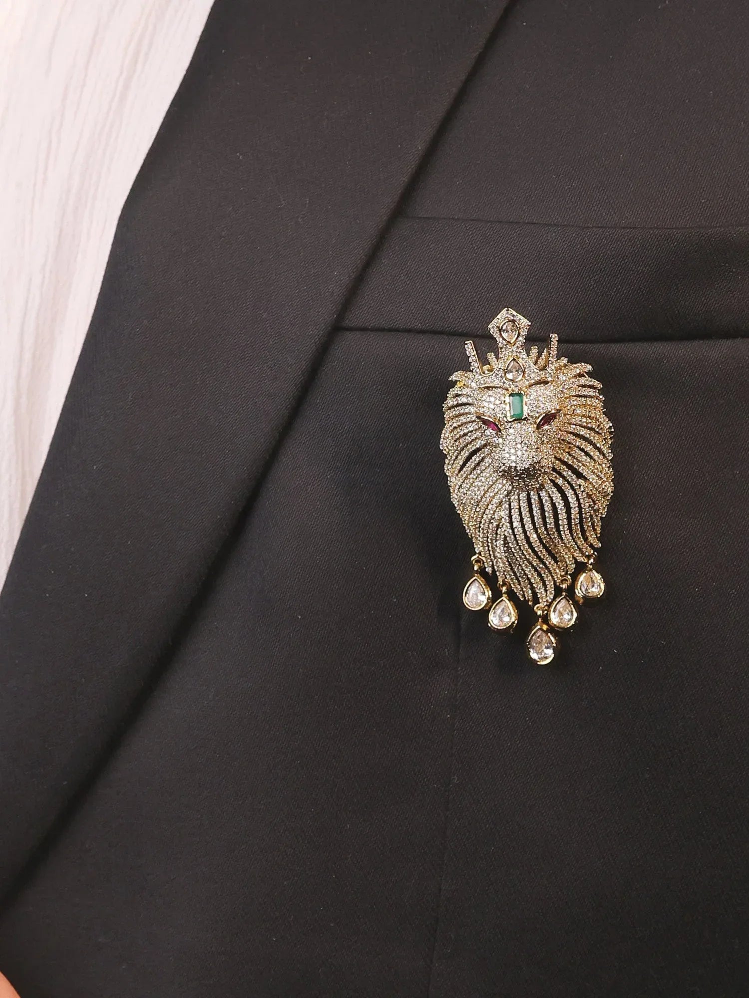 Aarush Green Lion Brooch