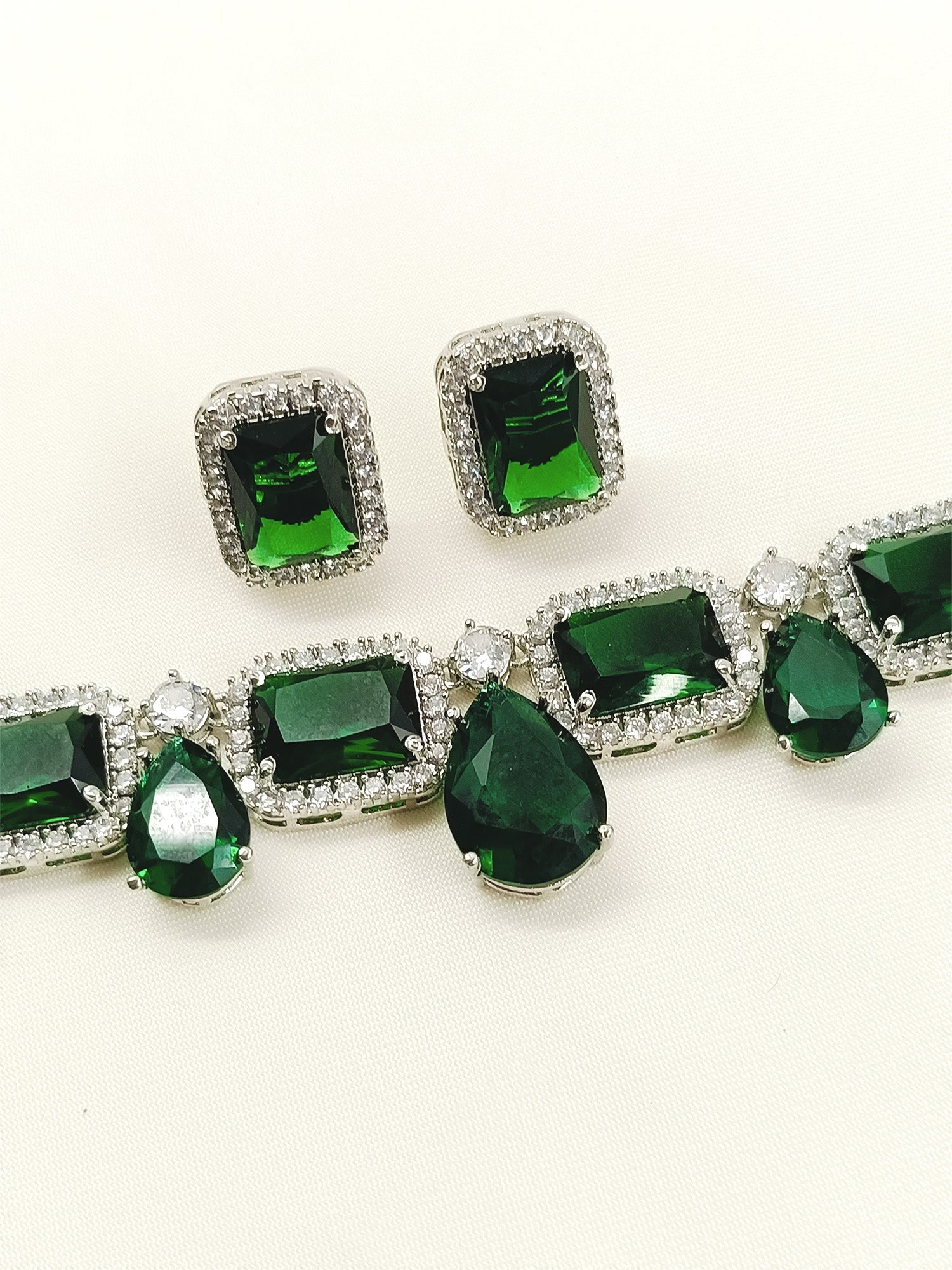 Ayana Green Emerald And Diamonds Silver Plated Necklace Set
