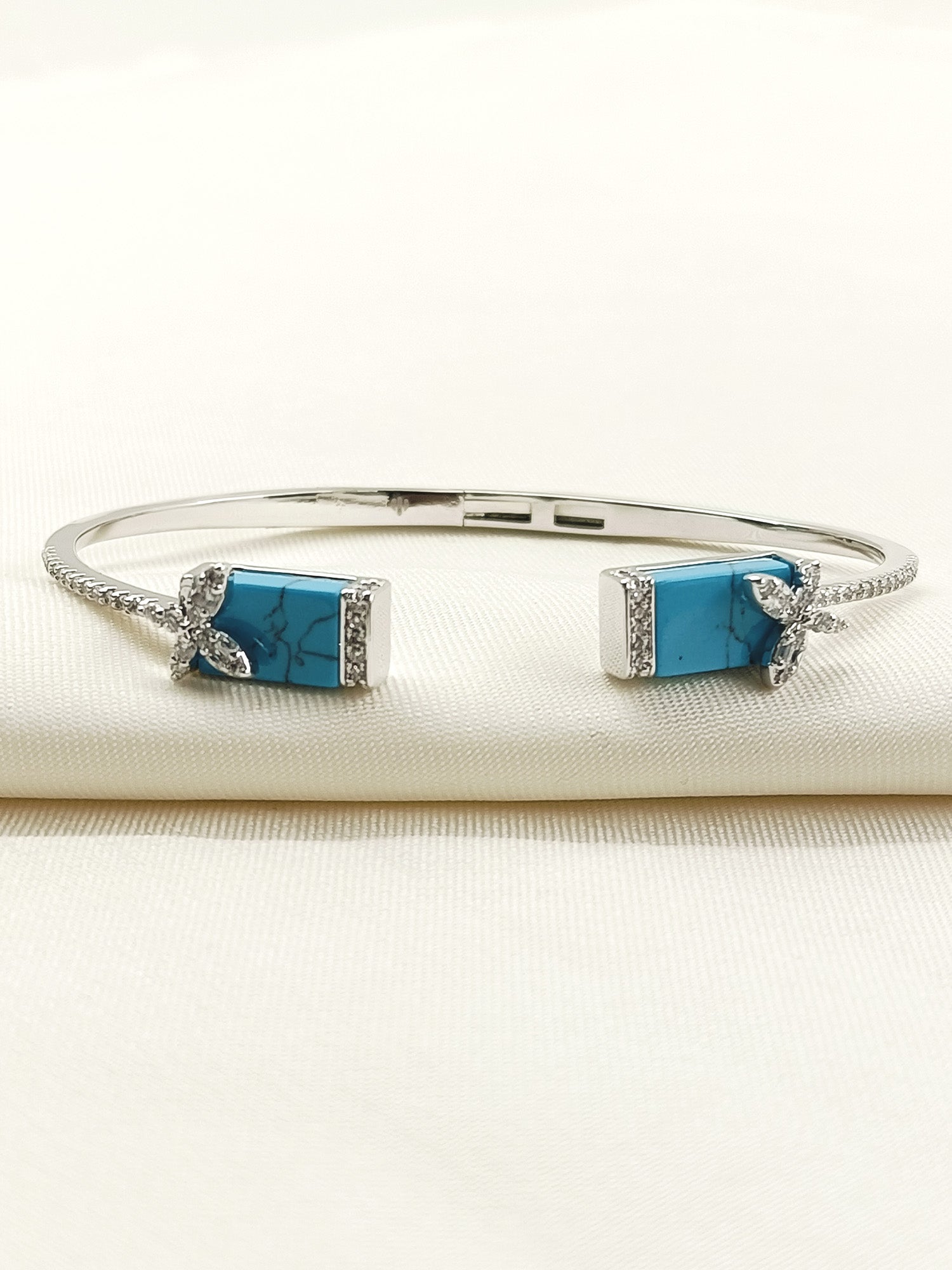 Avanya Firozi American Diamond Bracelet