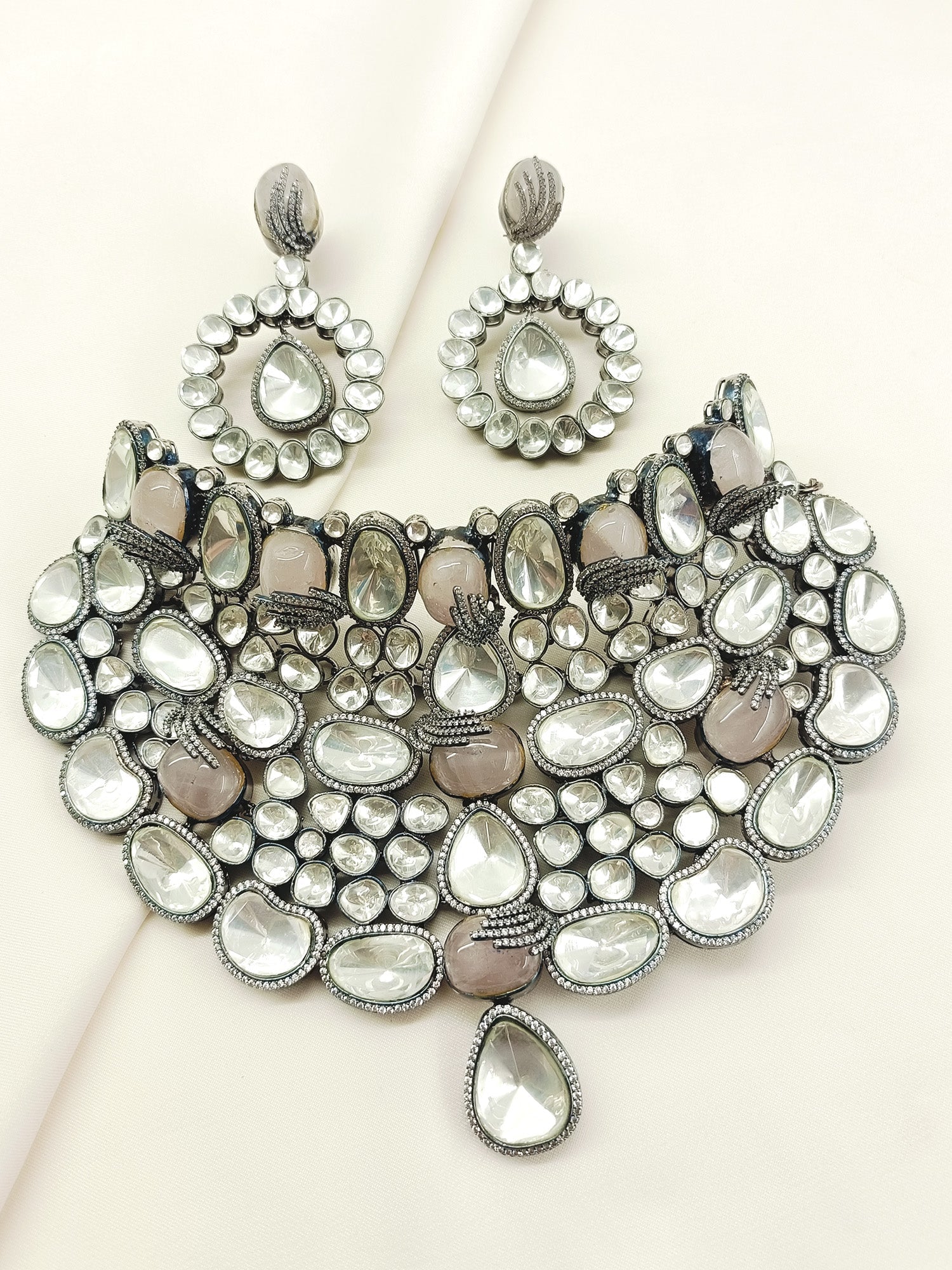 Sulakshna Bridal Contemporary Victorian Set