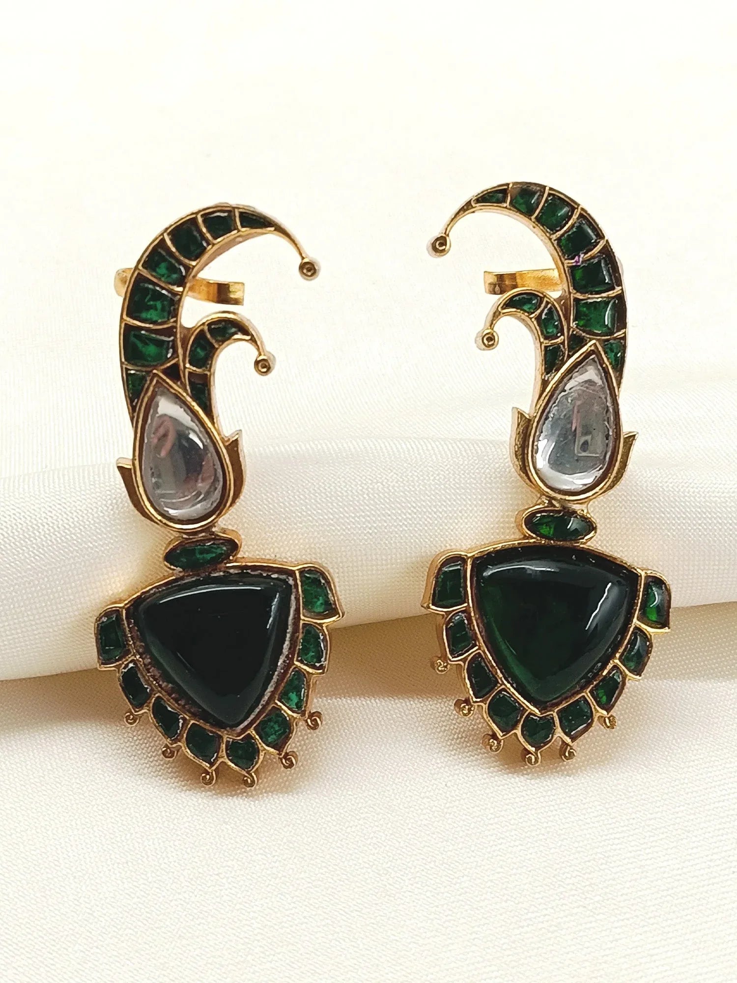 Nikki Green Kundan Earcuff