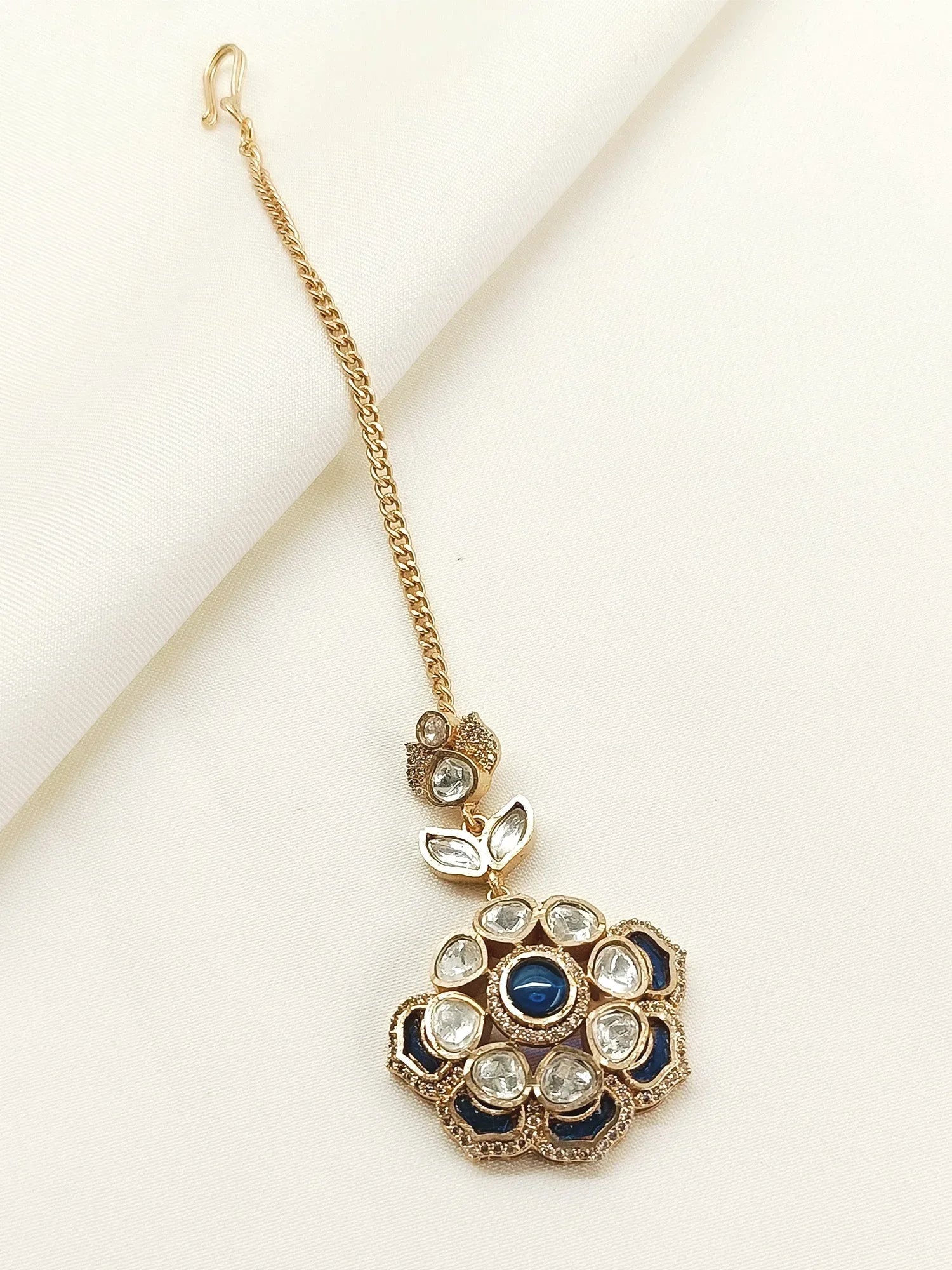 Suhana Blue Kundan Maangteeka