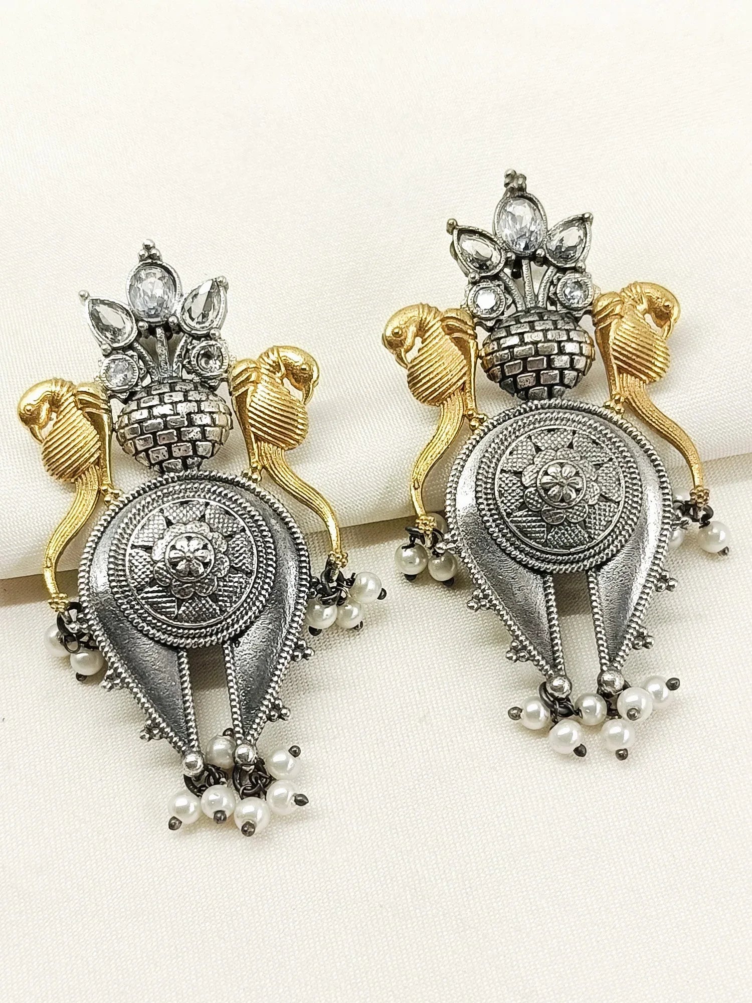 Nishka White Oxidized Earring