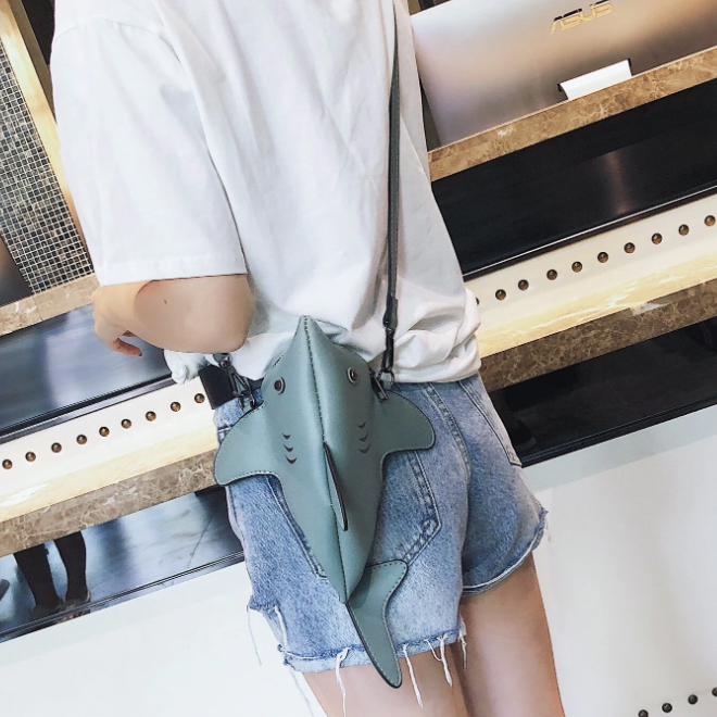 Sharky | Mini Shark Bag - By Qivii